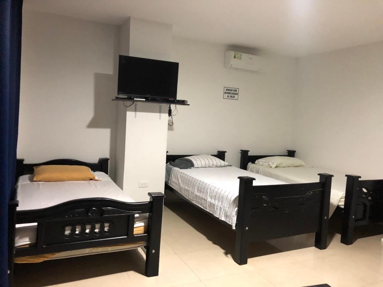 Hostal Central Beach San Andrés Εξωτερικό φωτογραφία
